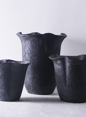 欧式风花边陶瓷客厅黑白色装饰品