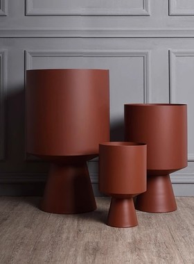 欧式简约轻奢黑古铜色花瓶