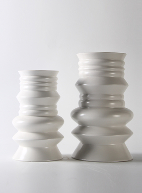 现代轻奢银色三足电镀陶瓷果盘花器摆件样板房间几何白色花瓶装饰