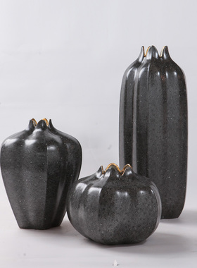 新中式风陶瓷样板房酒柜蓝色花器