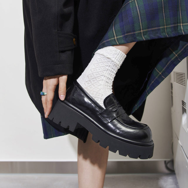 Maxo thick heel loafers British style