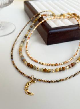 新款复古小众多巴胺天然石月亮吊坠串珠项链女百搭叠戴感颈链