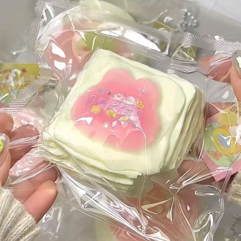 蜜桃撞奶系列手工自制硅胶捏捏乐慢回弹玩具礼物食品级解压神器,淘宝优惠券,粉丝福利购,淘宝优惠卷