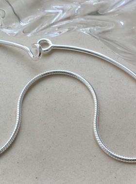 克罗地亚设计师款小众极简冷淡风高级感chic潮人ins风锁骨链男女