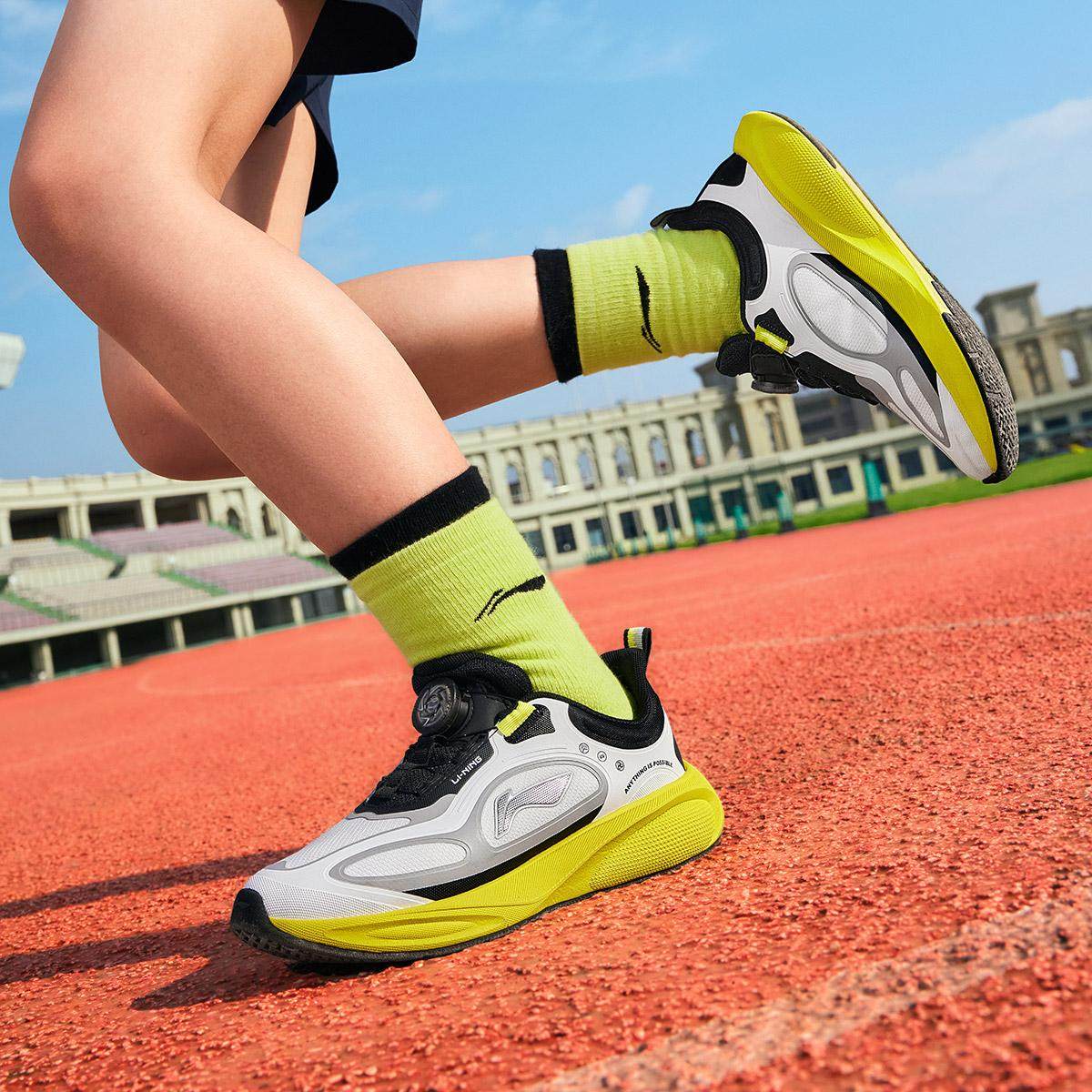 李宁正品星穹2 秋冬版男大童减震回弹运动旋转扣跑步鞋YKFV145,淘宝优惠券,粉丝福利购,淘宝优惠卷