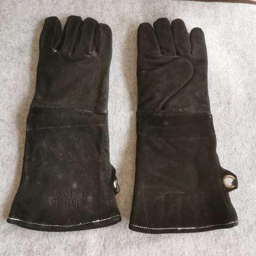 出口库存丹麦白熊BBQ防烫野营生火烧烤耐高温电焊隔热牛皮长手套 - 图1