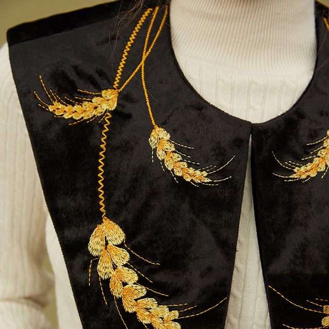 Kamo Original Retro Embroidered Versatile Velvet Fake Collar