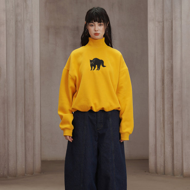 Kamo original new black cat embroidered fleece sweatshirt