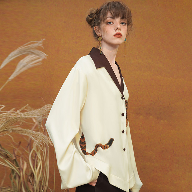 Kamo original niche long-sleeved Japanese retro shirt