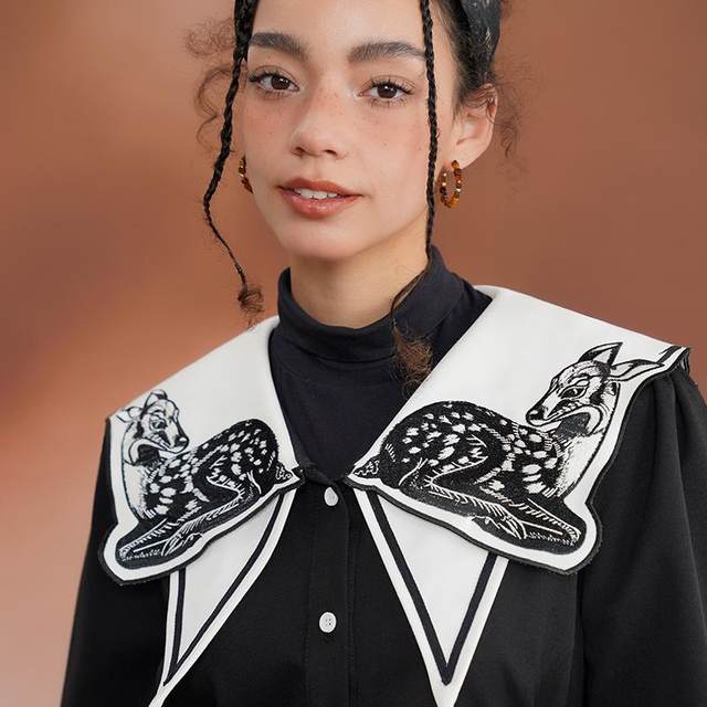 French elegant and feminine dress