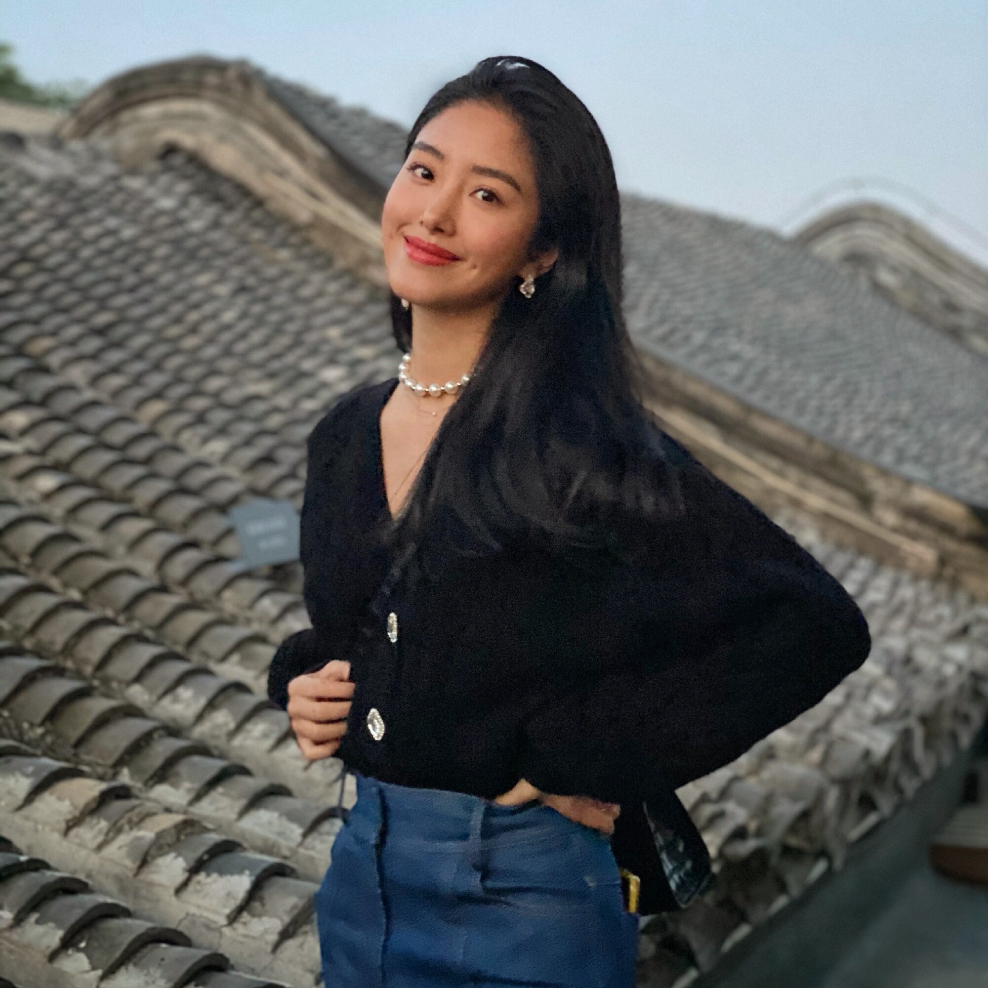杨采钰徐璐同款黑色毛衣开衫外套女v领麻花宽松气质短款针织上衣