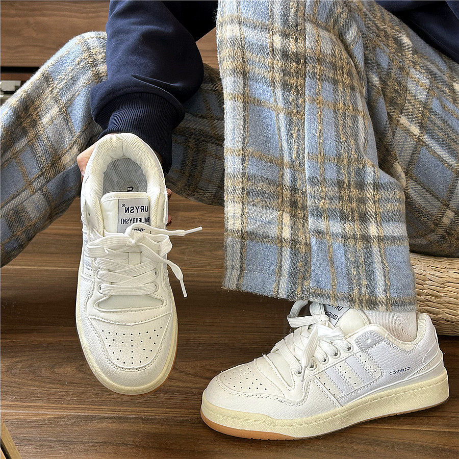 港风轻便板鞋男ins潮2025新款休闲百搭学生经典小白鞋情侣滑板鞋,淘宝优惠券,粉丝福利购,淘宝优惠卷