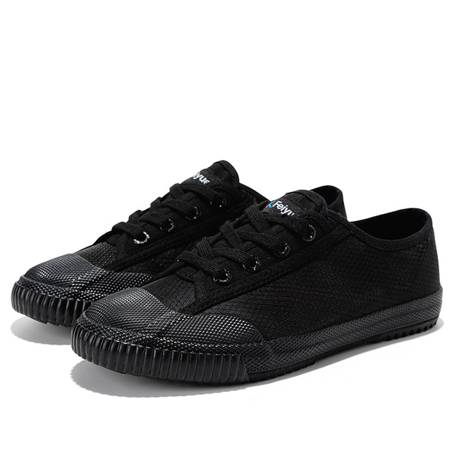 Female 2025 summer simple and versatile casual shoes Japanese street photography white shoes