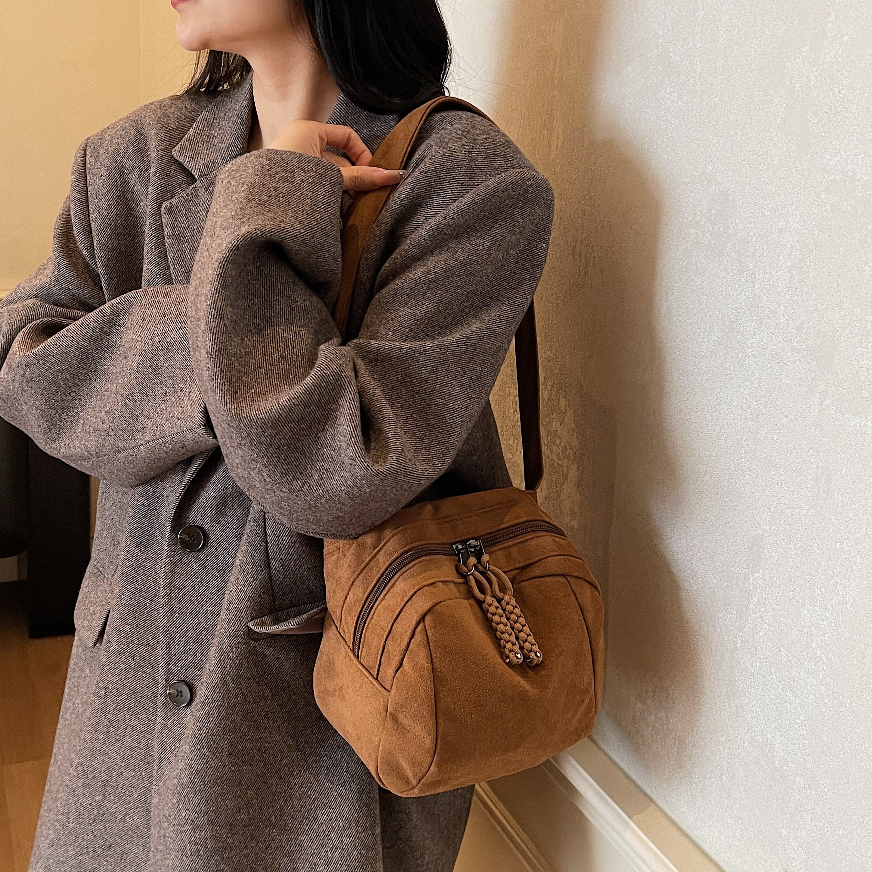 复古麂皮绒贝壳包包女2025秋冬新款韩版小众斜挎包百搭休闲单肩包,淘宝优惠券,粉丝福利购,淘宝优惠卷