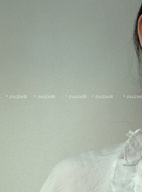 ouswa原创【随着心意】一片羽毛轻轻飘落。小众手工耳坠耳饰耳环