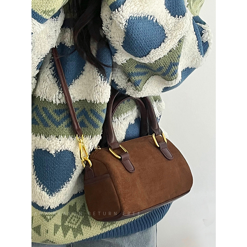 陈慕家包包女2025新款复古绒面单肩斜挎包圆筒枕头包波士顿手提包 - 图2