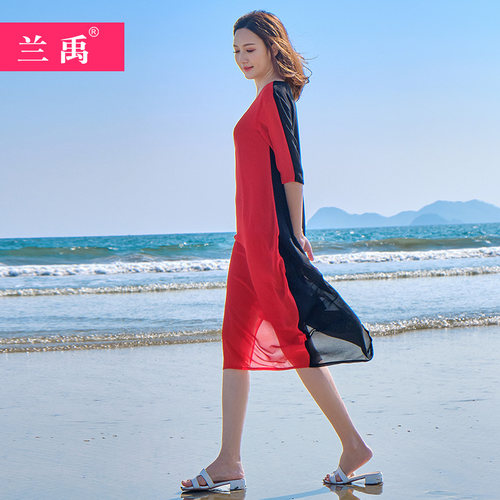 红色雪纺度假连衣裙女夏2026新款过膝宽松中长款显瘦三亚沙滩长裙 - 图0