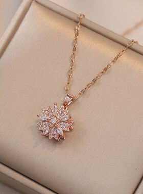 项链女网红跨境旋转锆石花朵小众时尚新款设计感吊坠气质钛钢项链