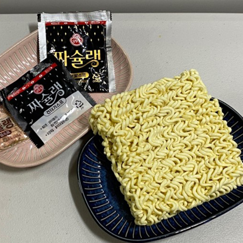 韩国进口食品不倒翁双倍炸酱面145g速食方便面夜宵泡面待煮拉面 - 图0