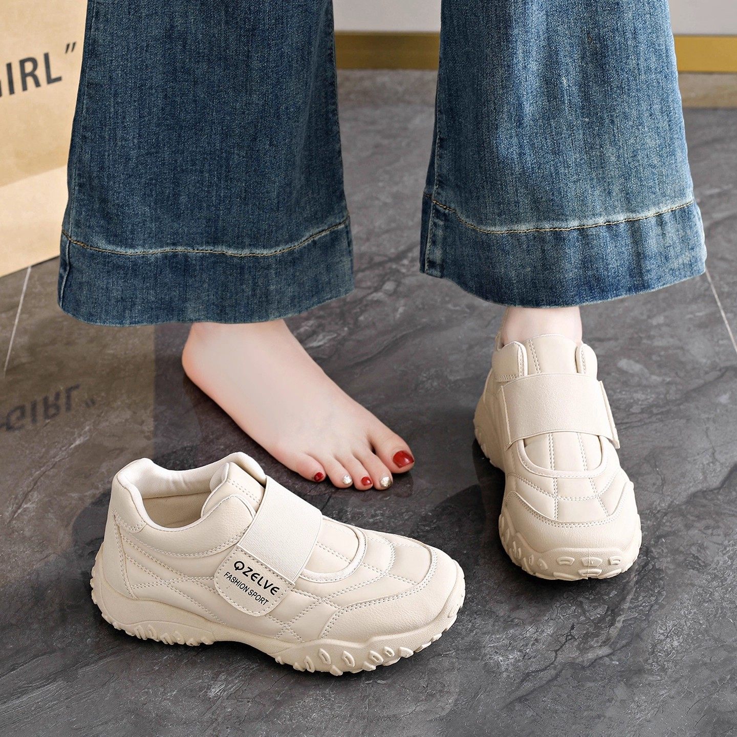 女鞋秋季轻便运动鞋魔术贴一脚蹬超轻软底不累脚孕妇防滑皮面爆款,淘宝优惠券,粉丝福利购,淘宝优惠卷