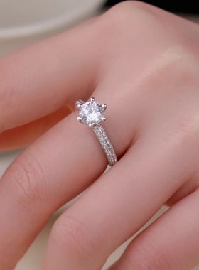 S925纯银莫桑石戒指【半壁江山】1克拉满钻六爪钻戒轻奢求婚戒指