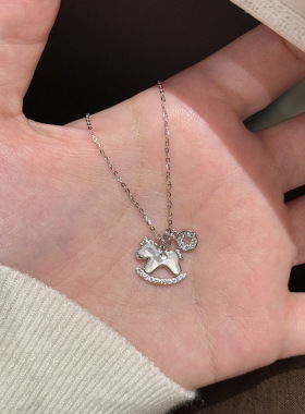 新中式锆石贝母小马项链个性时尚气质本命年锁骨链轻奢小众毛衣链