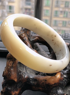 新疆天然和田玉手镯女款证书镯子