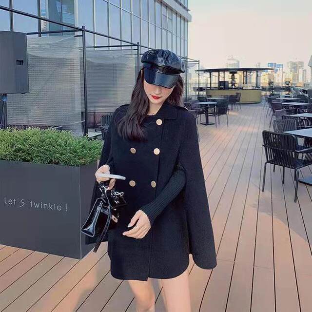 Loose mid-length tweed cape with versatile Hepburn style