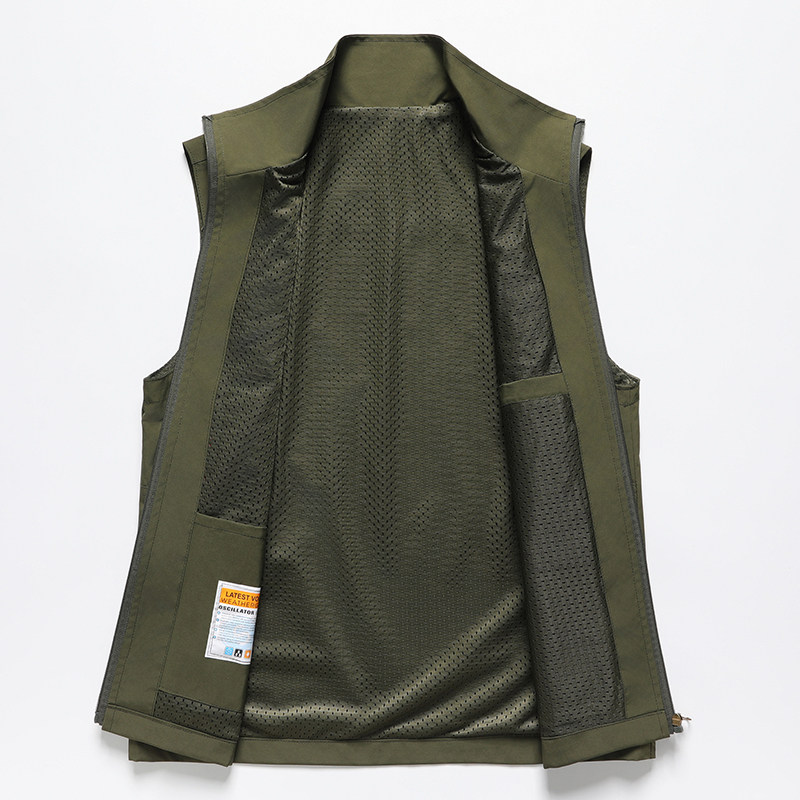 Middle-aged and elderly outdoor workwear vest for men 2026 spring and autumn stand-up collar casual zipper multi-pocket vest vest for men