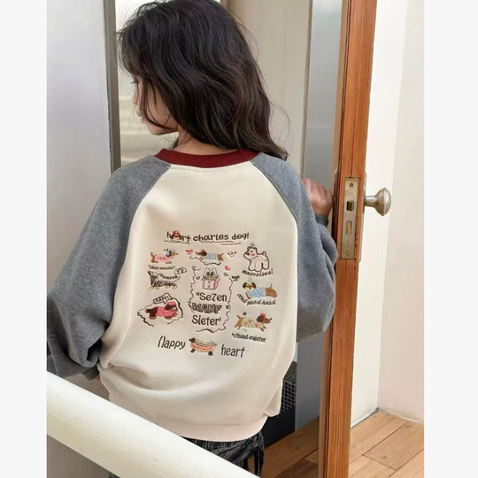 YL 880355 刺绣小狗插肩袖一体绒圆领卫衣