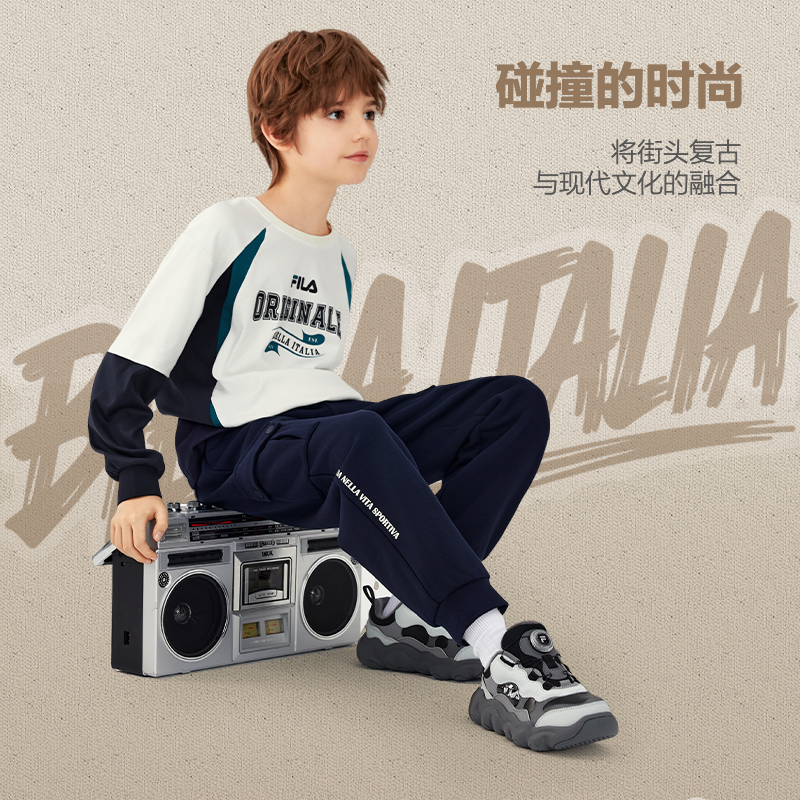 【螨消消】FILA斐乐儿童长袖T恤男童2025冬中大童抗菌假两件上衣 - 图2
