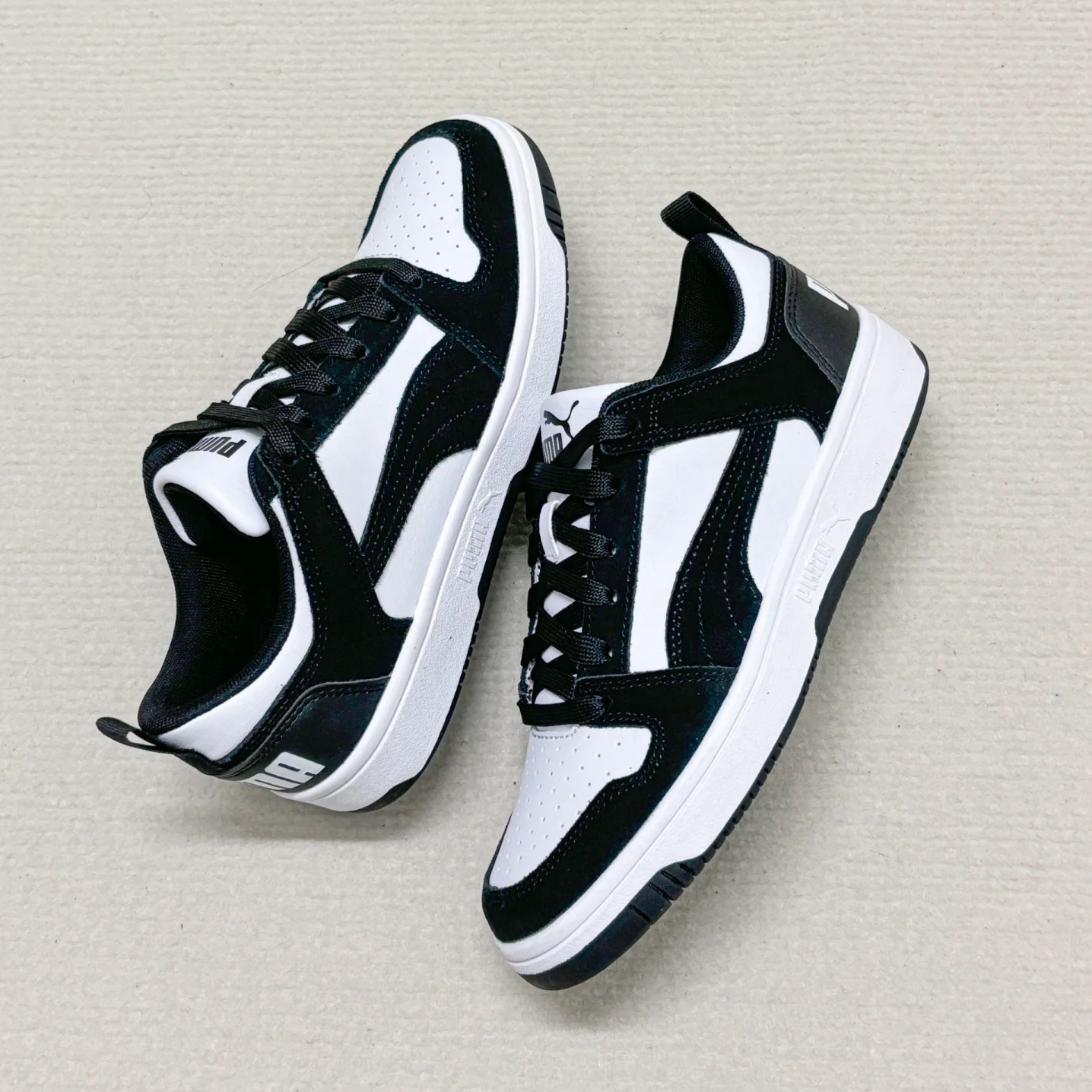 PUMA彪马夏季男女同款休闲板经典复古黑白百搭运动鞋板鞋370539 - 图1