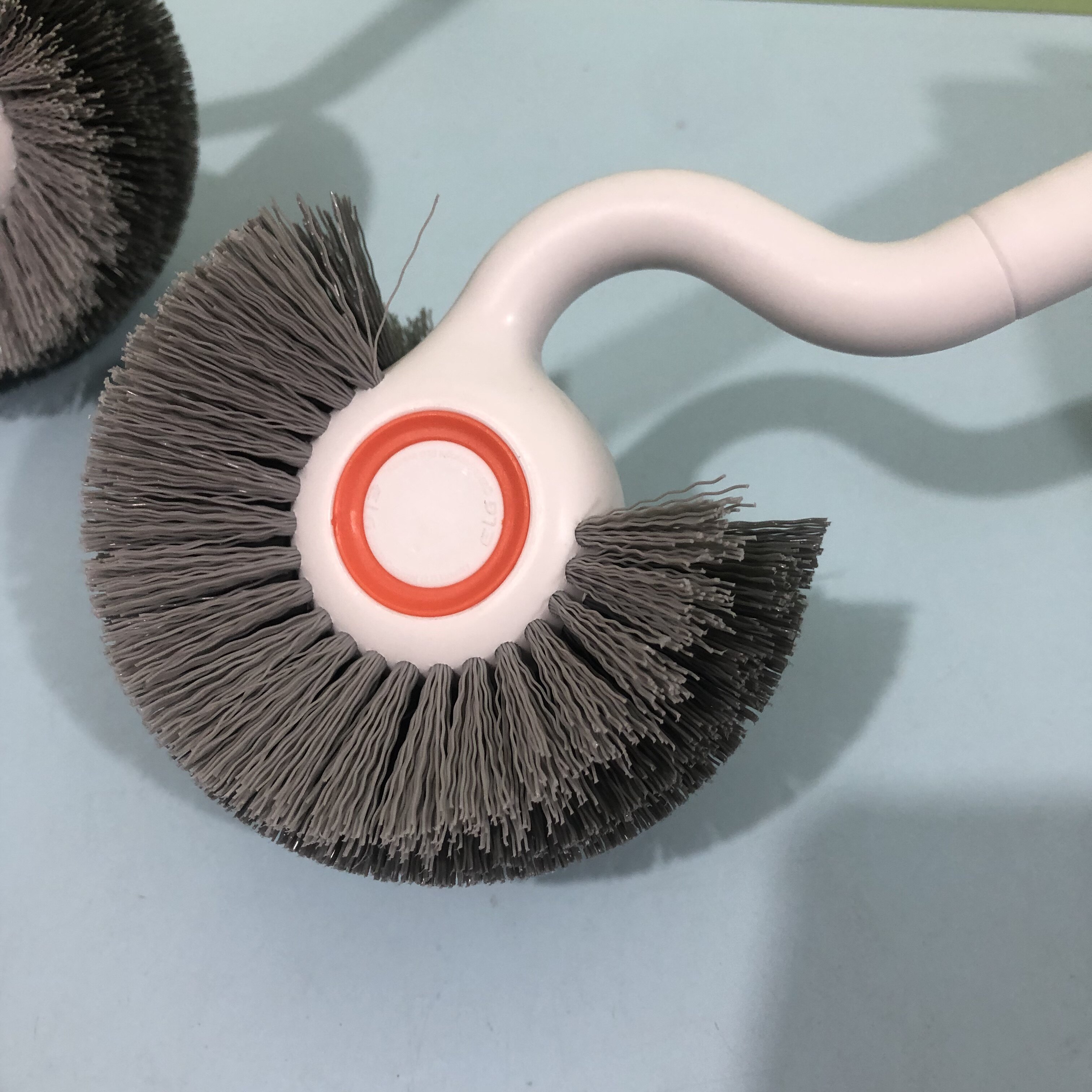 Yilijie 8317 Haima toilet brush household no dead ends toilet brush toilet cleaning artifact wall-mounted