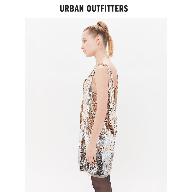 派对闪耀连衣裙聚会风uo新v领裙子 UrbanOutfitters海外连衣裙