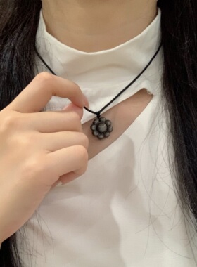 天然银曜石好运夺魁小花休闲项链