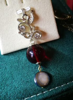 女贝壳水钻二代血珀项链吊坠低价