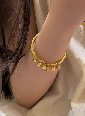 铃兰花手镯小众沙金设计开口可调节手环新款气质时尚优雅手饰