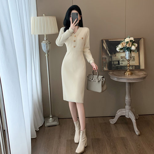 配大衣的针织连衣裙女秋冬高级感法式名媛风收腰内搭毛衣打底裙子 - 图1