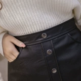 Осенняя полиуретановая юбка, мини-юбка, высокая талия, с акцентом на бедрах