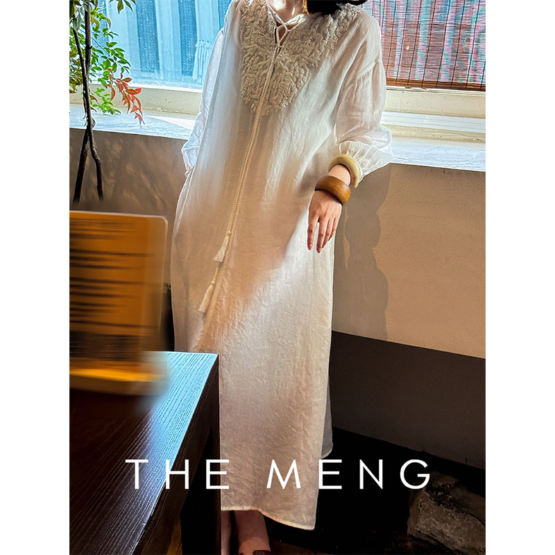 梦梦THEMENG【茶白】苎麻长袖两件套纯色刺绣花纹圆领连衣裙秋季