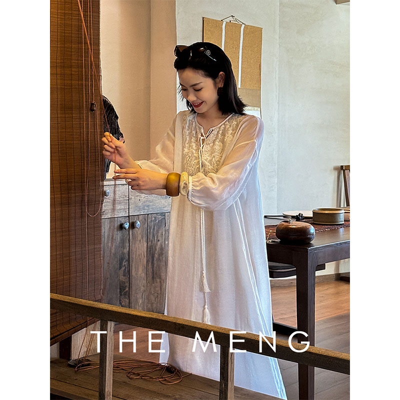 梦梦THEMENG【茶白】苎麻长袖两件套纯色刺绣花纹圆领连衣裙秋季
