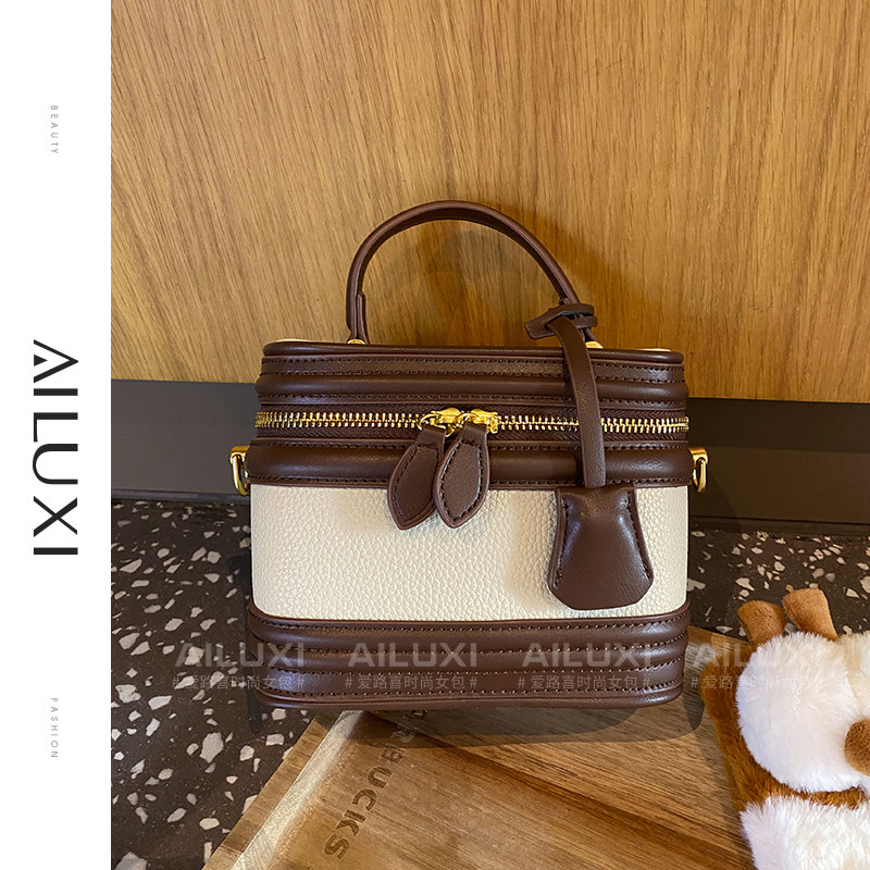 爱路喜旗舰店小众设计女复古斜挎包 爱路喜女士包袋