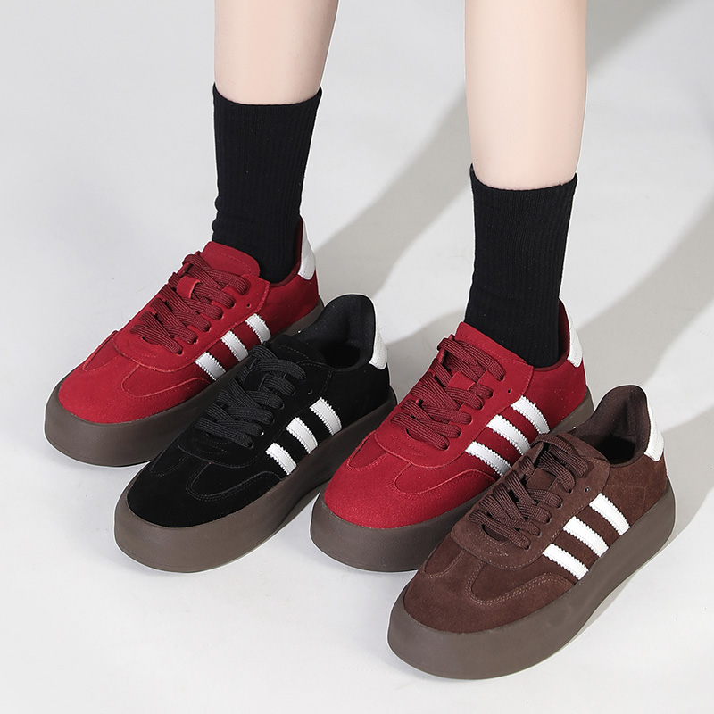 2025大码女鞋41一43春秋新款春胖脚宽肥爆平跟超软特真皮学生板鞋 - 图2