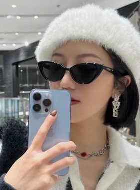 欧美三角猫眼墨镜女款高级感复古小框2023新款小脸防晒太阳眼镜女