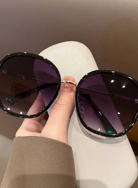 黑色边框墨镜2025新款潮女