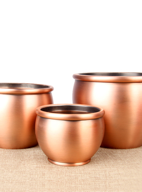 朴器彩绘红色铜缸摆件铜兽首