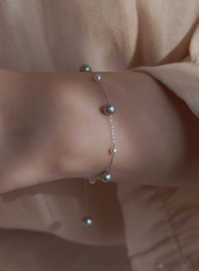 小众简约设计感灰白淡水珍珠手链气质时尚通勤手串手环女潮60153