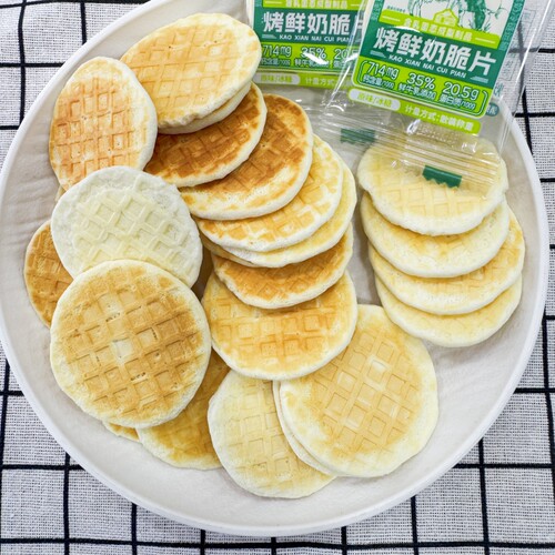 天蓝牧风烤鲜奶脆片正宗内蒙奶制品烤酸奶脆片小零食健康独立包装 - 图2