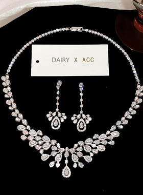 皇冠水滴奢华项链耳环套装女轻奢小众个性水滴流苏锁骨链长款耳坠