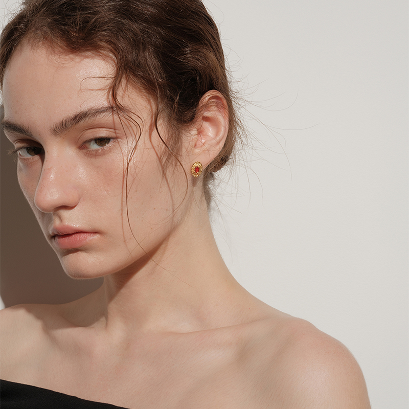 sanswood森吾《温莎》帕德玛红钻耳钉女轻奢纯银法式复古椭圆耳饰 - 图2